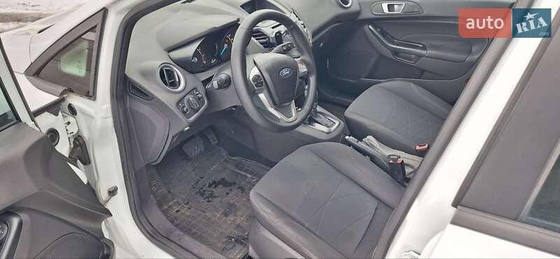 Хэтчбек Ford Fiesta 2012 в Киеве