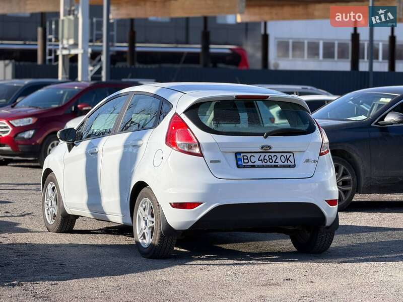 Хетчбек Ford Fiesta 2014 в Львові