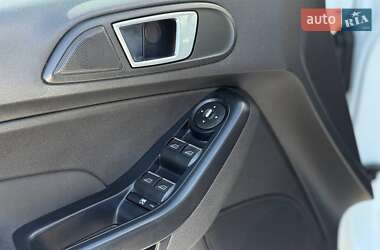 Хэтчбек Ford Fiesta 2014 в Львове