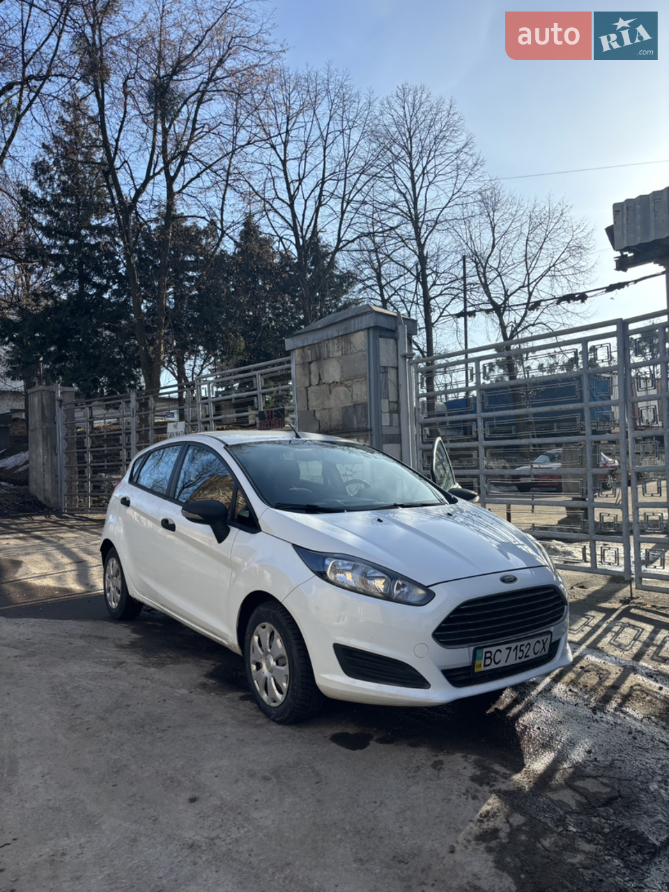 2013 Ford Fiesta - мініатюра 32