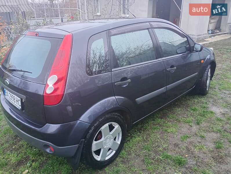 Хэтчбек Ford Fiesta 2008 в Голованевске