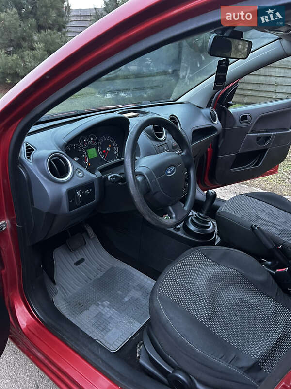 Хэтчбек Ford Fiesta 2007 в Одессе