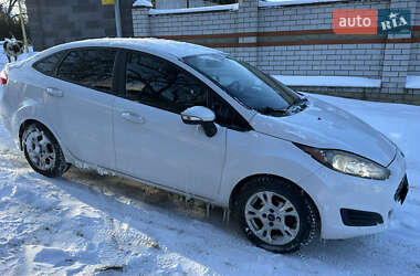 Седан Ford Fiesta 2015 в Дніпрі