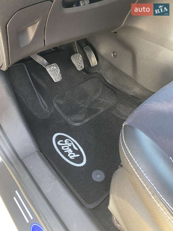 Хетчбек Ford Fiesta 2013 в Одесі