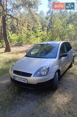 Хэтчбек Ford Fiesta 2006 в Шептицькому