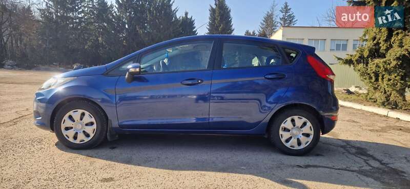 Хетчбек Ford Fiesta 2009 в Львові