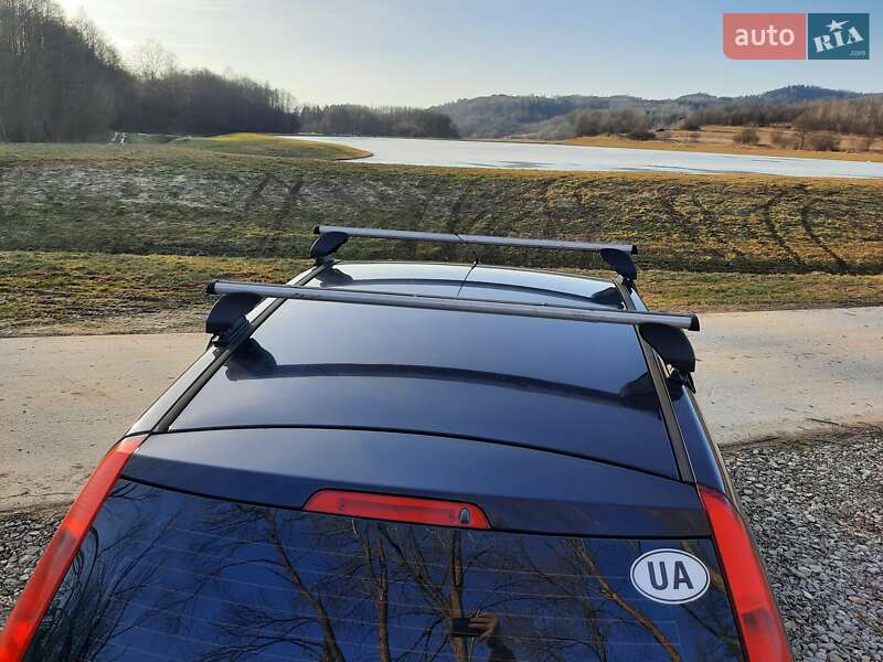 Хетчбек Ford Fiesta 2008 в Дніпрі