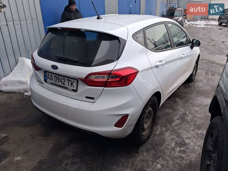 Хэтчбек Ford Fiesta 2018 в Киеве