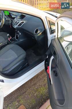 Хэтчбек Ford Fiesta 2012 в Стрые
