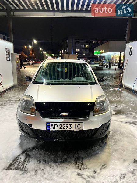Хетчбек Ford Fiesta 2007 в Ужгороді