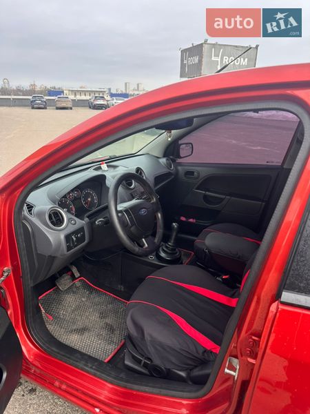 Хетчбек Ford Fiesta 2008 в Києві