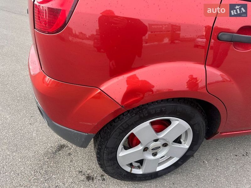 Хетчбек Ford Fiesta 2008 в Києві
