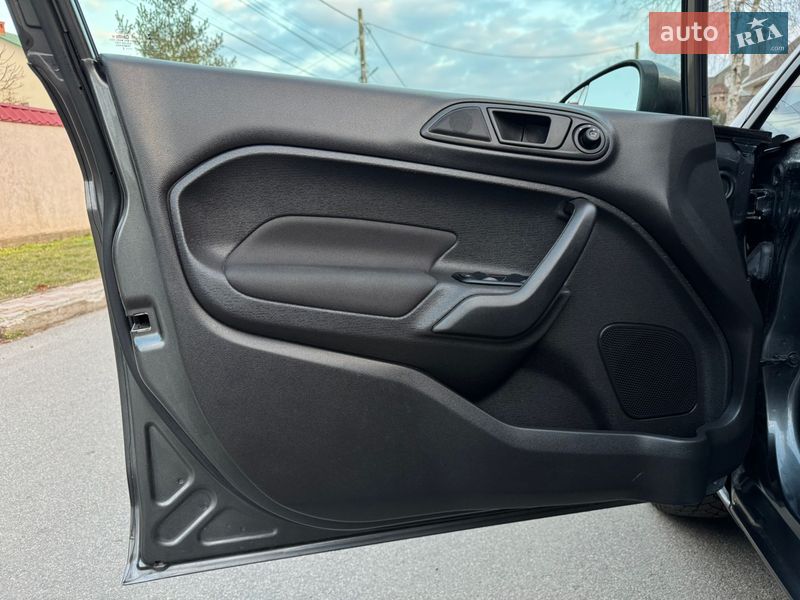 Седан Ford Fiesta 2019 в Одесі