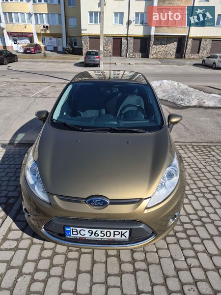 Хэтчбек Ford Fiesta 2011 в Стрые