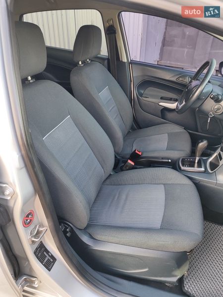 Хетчбек Ford Fiesta 2012 в Шептицькому