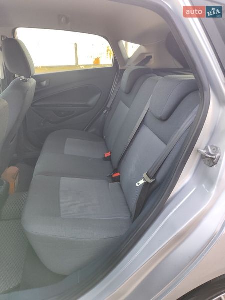 Хетчбек Ford Fiesta 2012 в Шептицькому