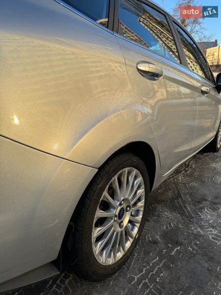 Седан Ford Fiesta 2014 в Києві