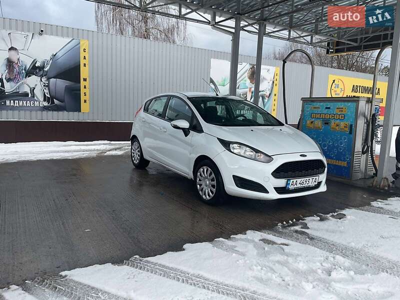 Хетчбек Ford Fiesta 2017 в Броварах