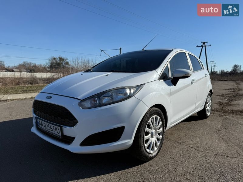 Хэтчбек Ford Fiesta 2017 в Смеле
