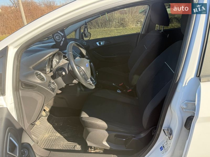 Хэтчбек Ford Fiesta 2017 в Смеле