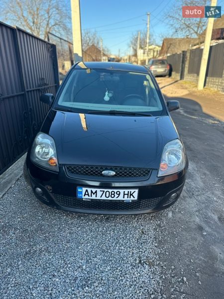 Хэтчбек Ford Fiesta 2006 в Житомире