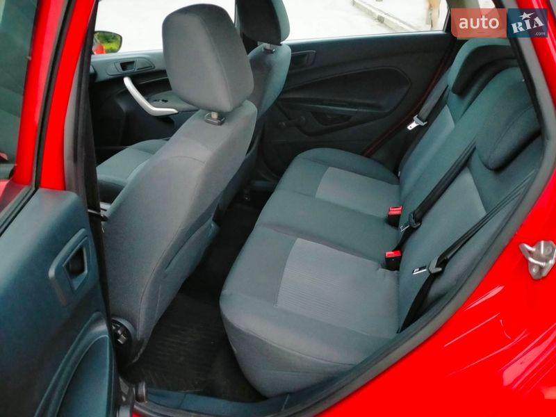 Хэтчбек Ford Fiesta 2012 в Запорожье