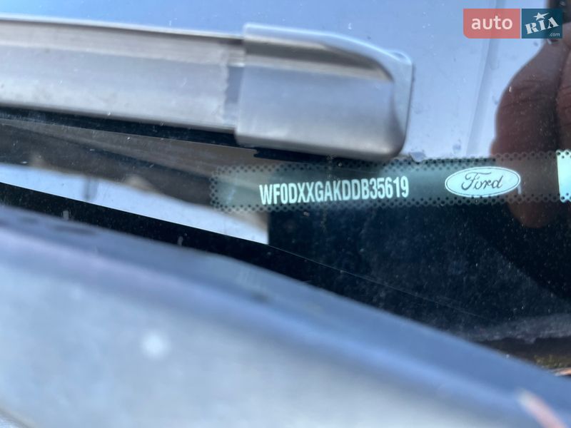 Хетчбек Ford Fiesta 2013 в Чинадієвому