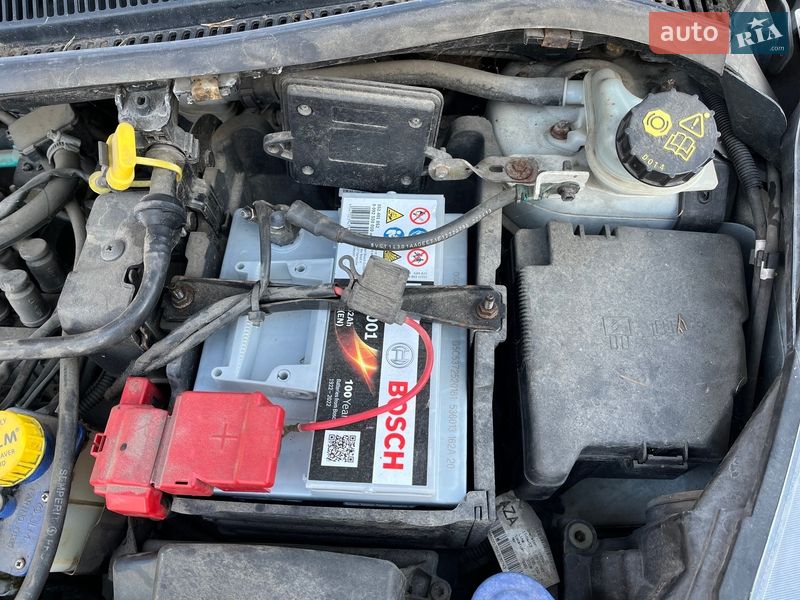 Хетчбек Ford Fiesta 2013 в Чинадієвому