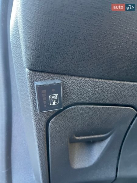 Хетчбек Ford Fiesta 2013 в Чинадієвому