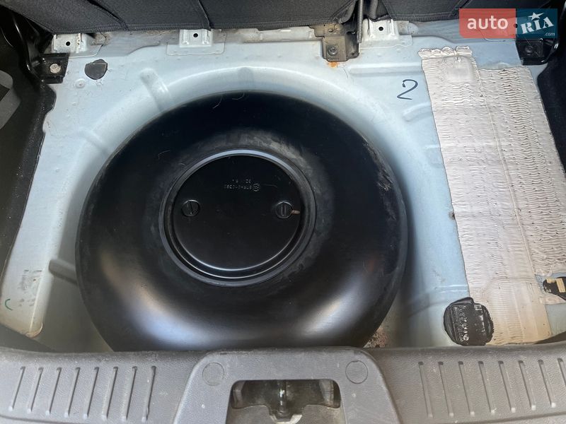 Хетчбек Ford Fiesta 2013 в Чинадієвому