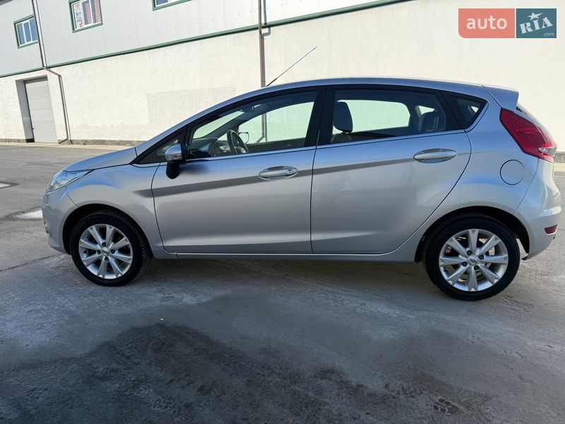 Хетчбек Ford Fiesta 2010 в Вінниці