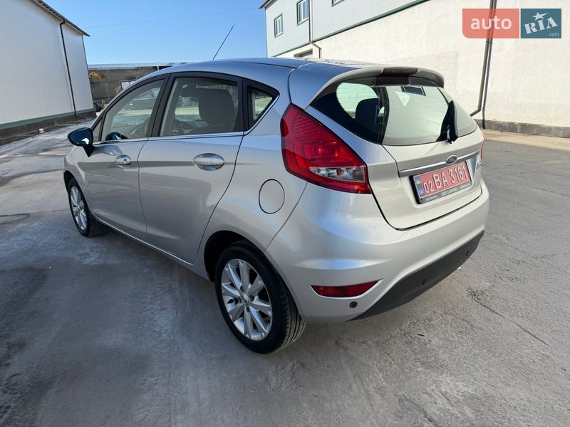 Хетчбек Ford Fiesta 2010 в Вінниці