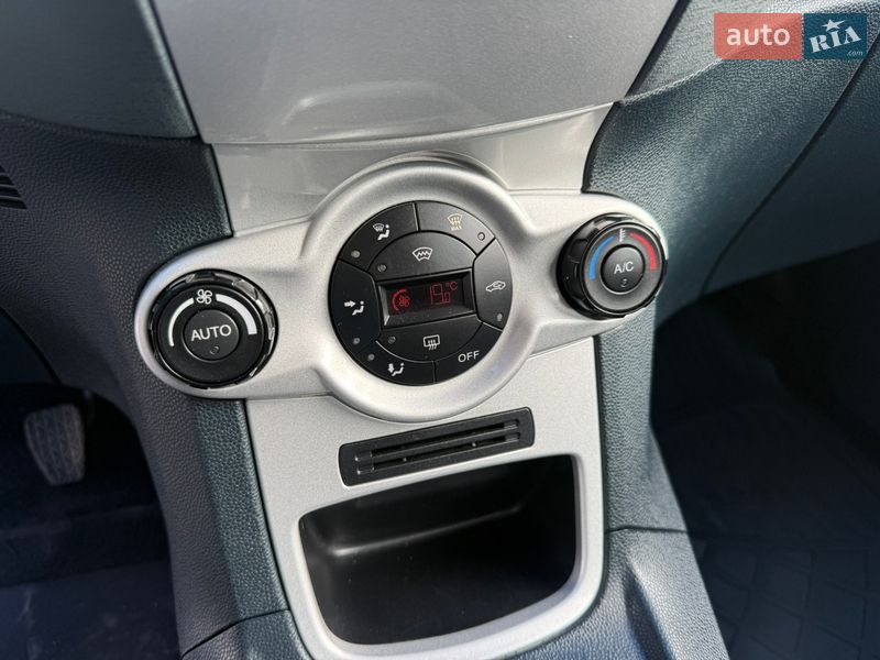 Хетчбек Ford Fiesta 2010 в Вінниці