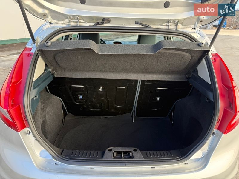 Хетчбек Ford Fiesta 2010 в Вінниці