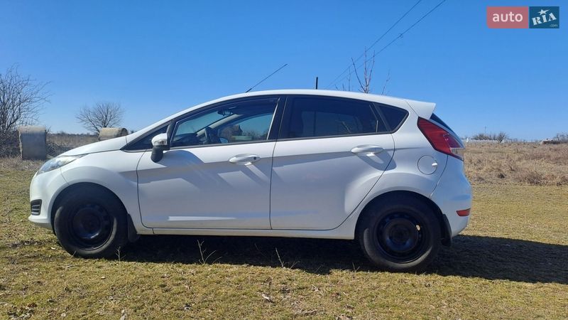 Хетчбек Ford Fiesta 2013 в Нікополі