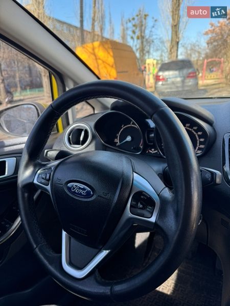 Хэтчбек Ford Fiesta 2013 в Киеве