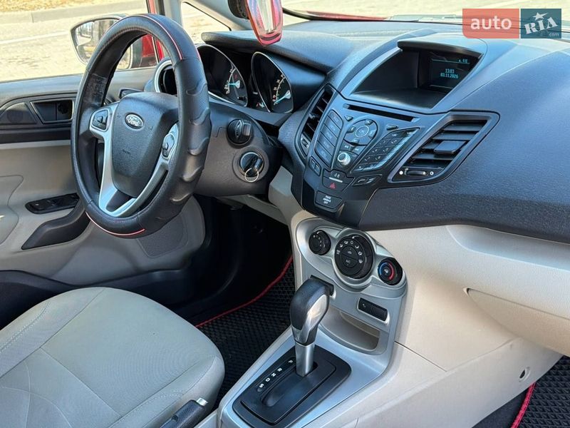 Хетчбек Ford Fiesta 2017 в Запоріжжі