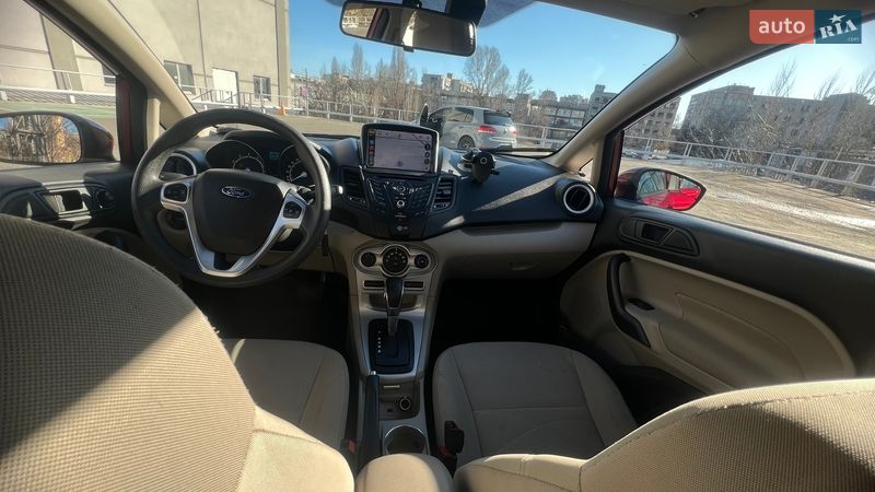 Хетчбек Ford Fiesta 2017 в Києві