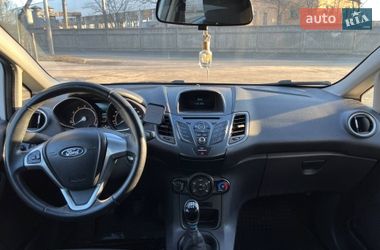 Хэтчбек Ford Fiesta 2016 в Киеве