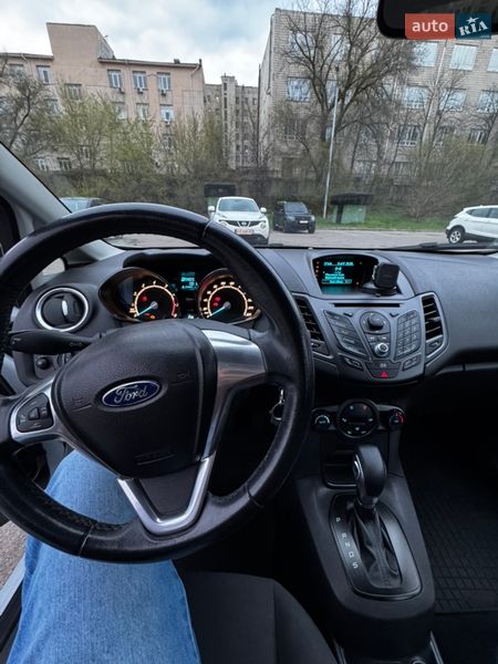 Хетчбек Ford Fiesta 2013 в Києві