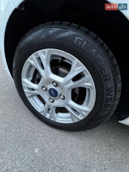 Хетчбек Ford Fiesta 2013 в Києві