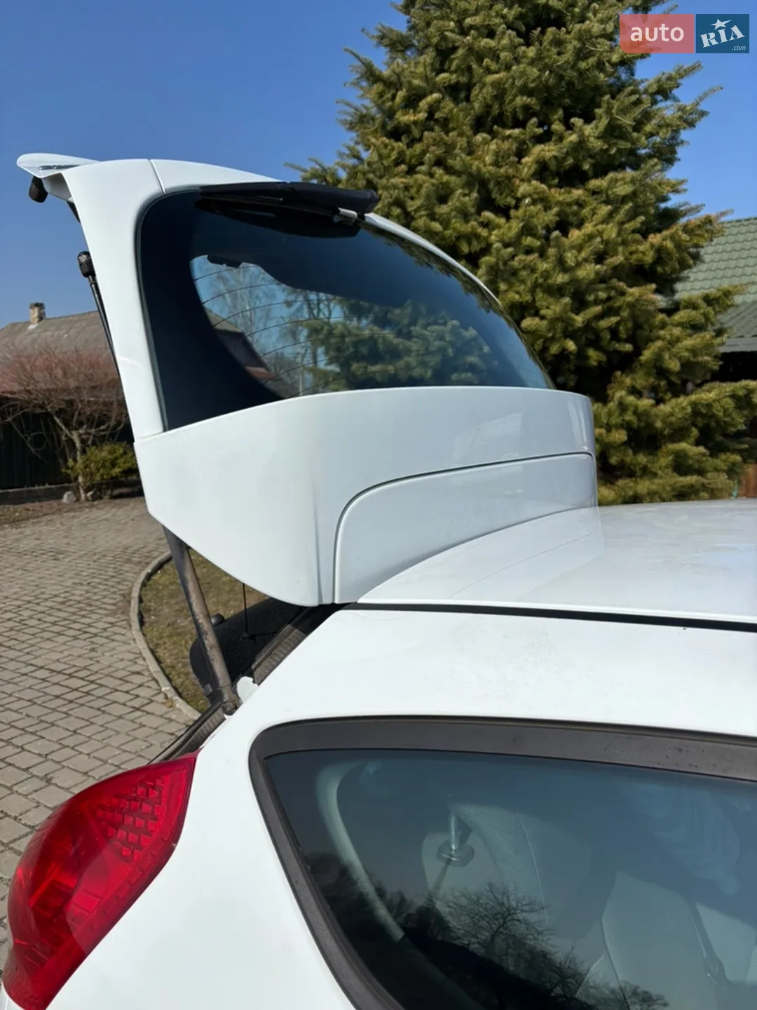 2010 Ford Fiesta - мініатюра 16