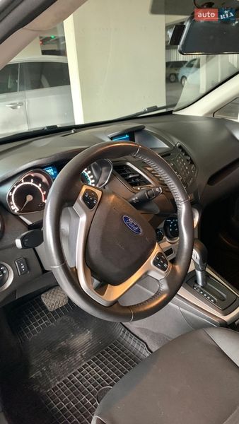 Хетчбек Ford Fiesta 2016 в Києві