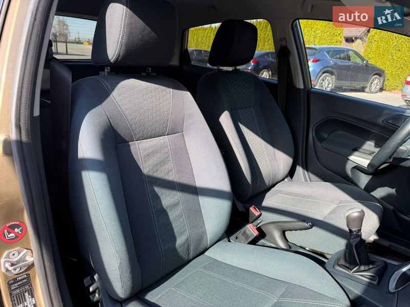 Хэтчбек Ford Fiesta 2011 в Стрые