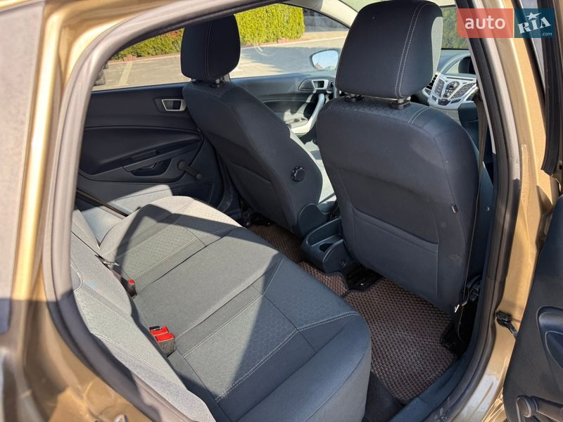 Хэтчбек Ford Fiesta 2011 в Стрые