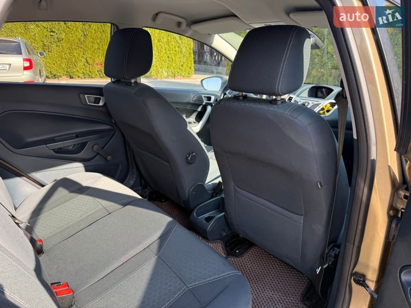 Хэтчбек Ford Fiesta 2011 в Стрые