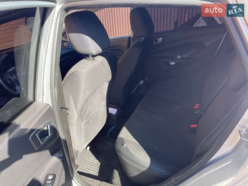 Хэтчбек Ford Fiesta 2013 в Киеве