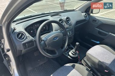 Хэтчбек Ford Fiesta 2008 в Черновцах