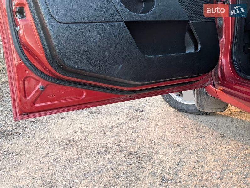 Хетчбек Ford Fiesta 2008 в Калинівці фото 19 Хетчбек Ford Fiesta 2008 в Калинівці