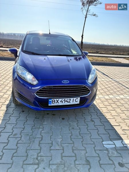 Хетчбек Ford Fiesta 2015 в Красилові